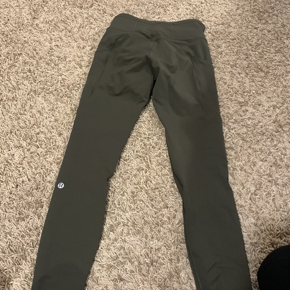 green lululemon leggings - Picture 2 of 4